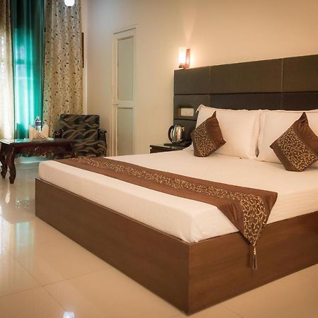 The Baghban Hotel & Resort, Baddi Екстериор снимка