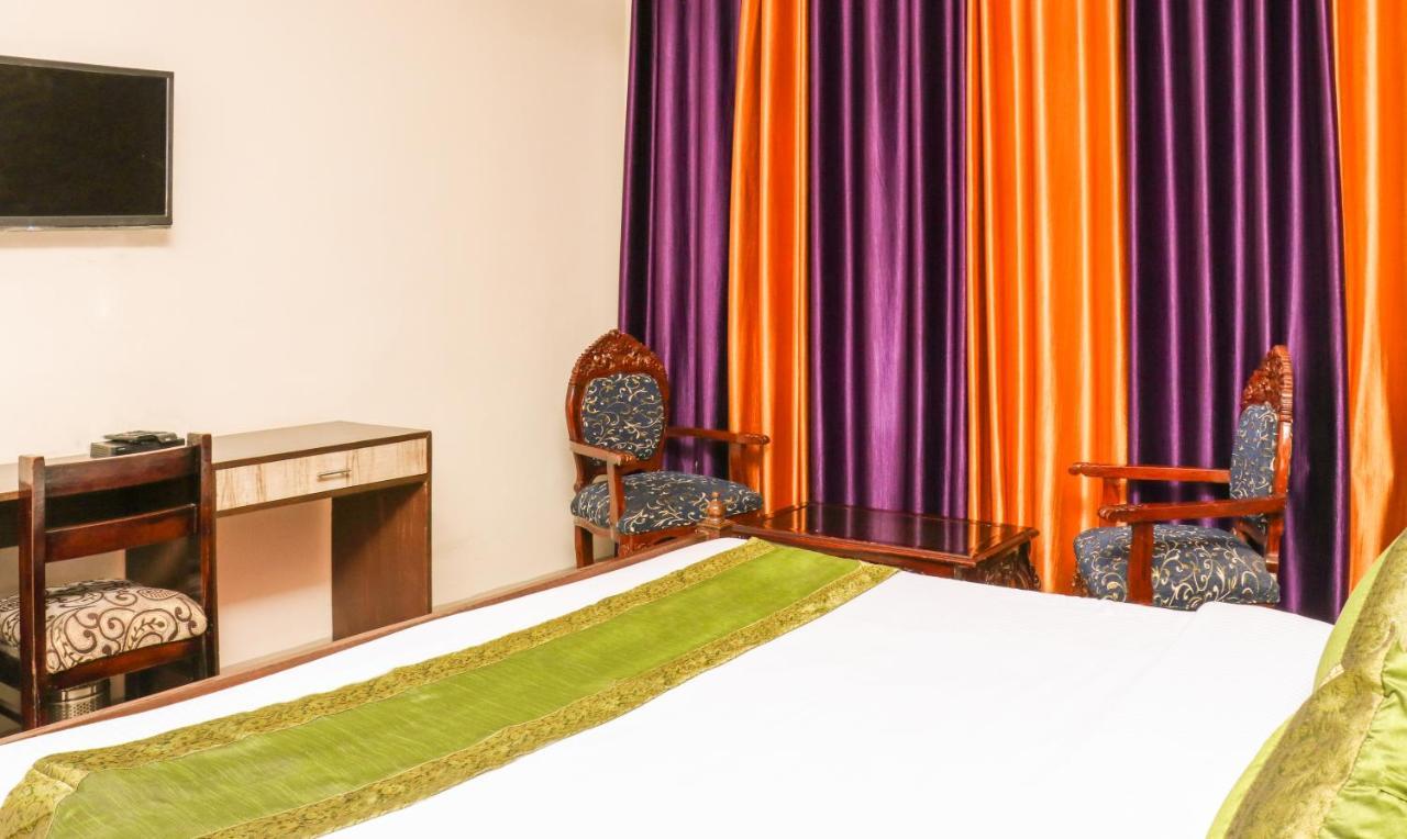 The Baghban Hotel & Resort, Baddi Екстериор снимка