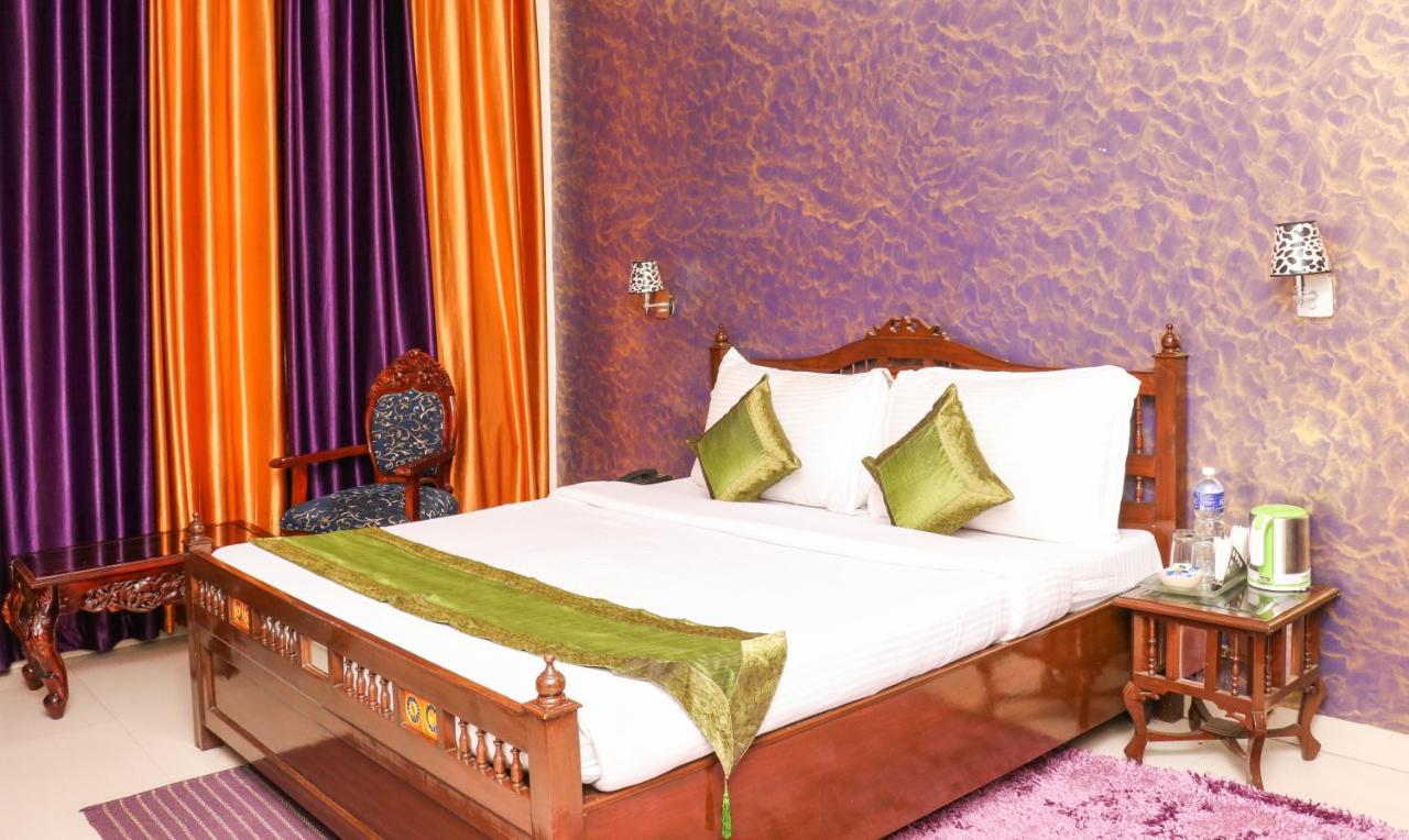 The Baghban Hotel & Resort, Baddi Екстериор снимка