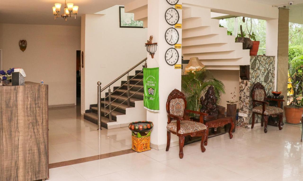The Baghban Hotel & Resort, Baddi Екстериор снимка