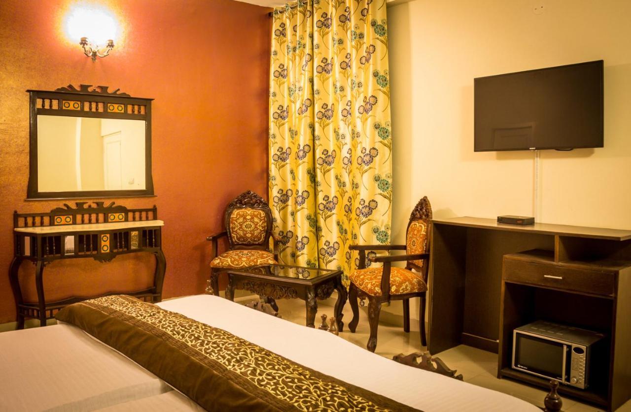 The Baghban Hotel & Resort, Baddi Екстериор снимка